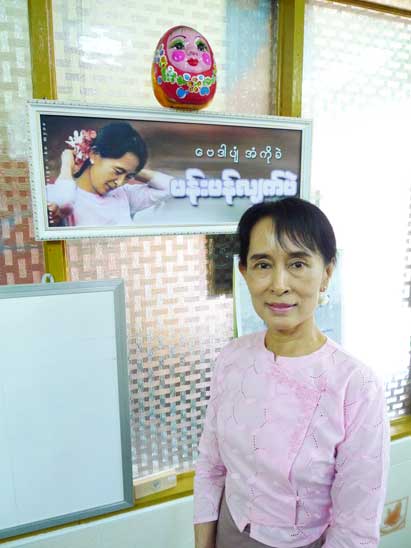 Revista de Prensa: Entrevista a Aung San Suu Kyi, La Vanguardia 13-02-11
