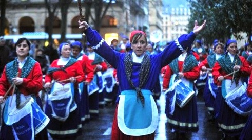 Tambores frente al olvido (Koldo Aldai)