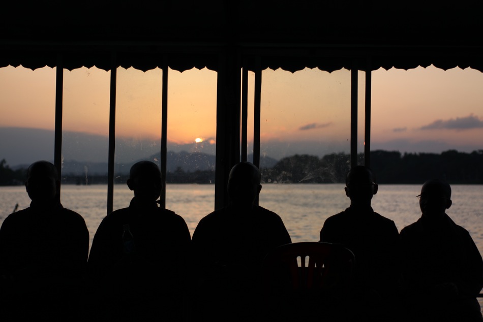 Pensamiento simiente 31 octubre 2014: nada de lo que hacemos queda inerte…