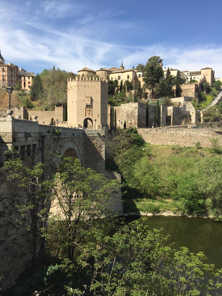 Pensamientos de abril: construir puentes