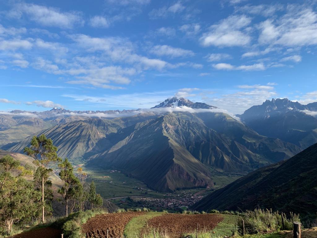 Pensamientos de diciembre: … entran en relación con las entidades luminosas del mundo invisible…