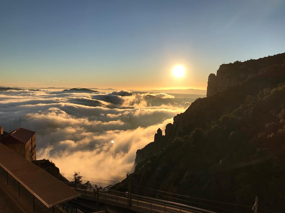 Pensamientos de marzo: distribuir riquezas en el universo entero…