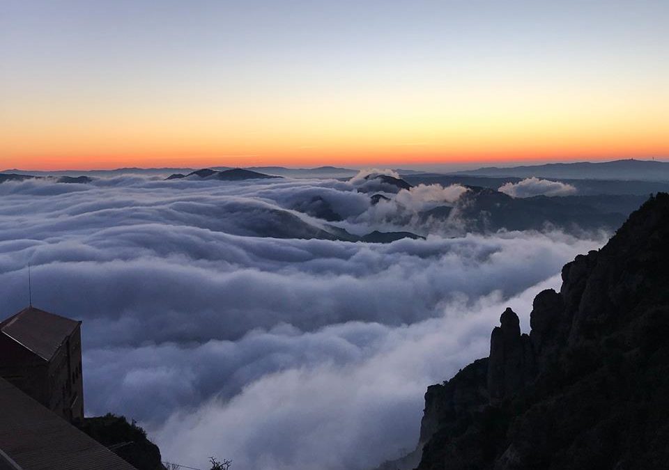 Pensamientos de marzo: todo lo que existe en el universo tiene su origen arriba…