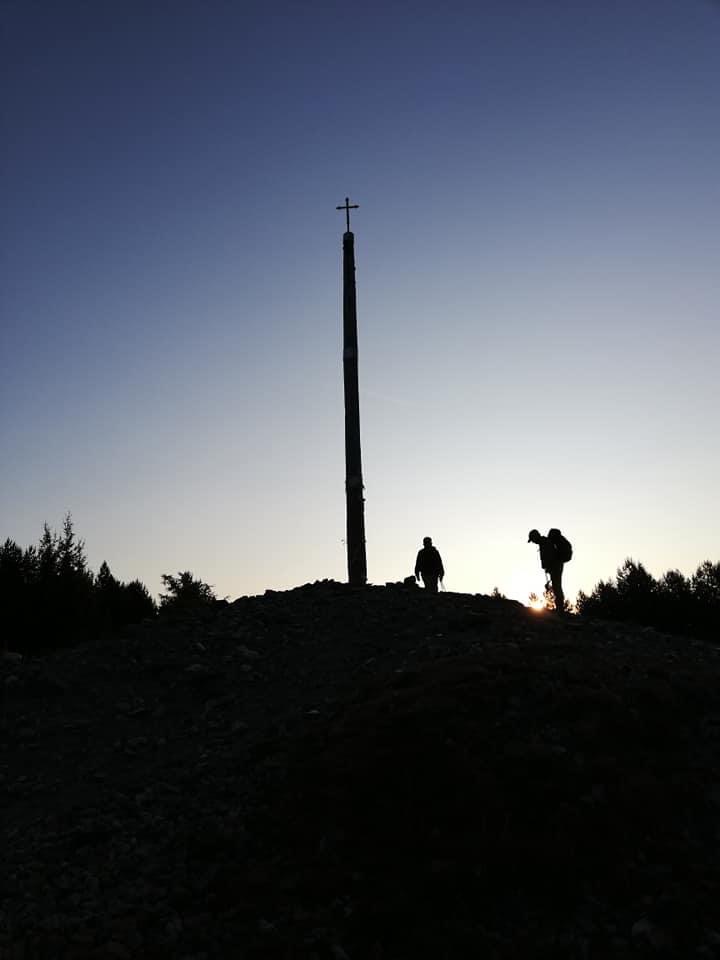 Pensamientos de abril: llevar la paz y la luz por todas partes