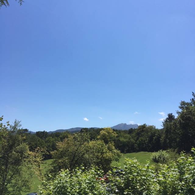 Pensamientos de julio: levantad bien alta vuestra luz