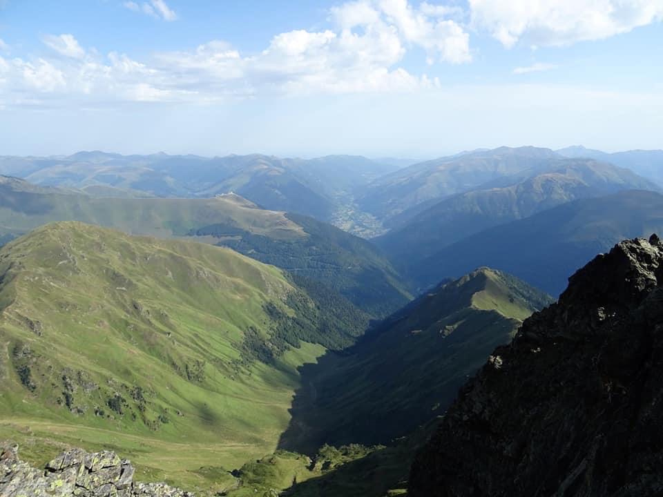 Pensamientos de agosto: concentrar el pensamiento en el mundo divino