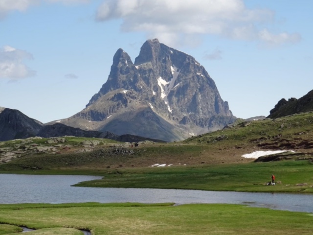 Pensamientos de junio: un constructor de la nueva vida, una fuente